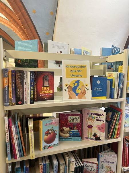 Ukrainische Bücher in der Stadtbibliothek